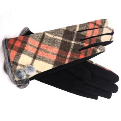 China SOFT CHECKED WOOL GLOVESCASHMERE AND FLEECE THICKENED FINGERTIP WARM CONTACT GLOVES for sale