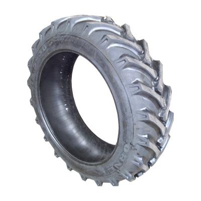 China Tractor Factory High Quality Chinese Agricultural Tire Rubber Tires 15.5-38 For Tractors for sale