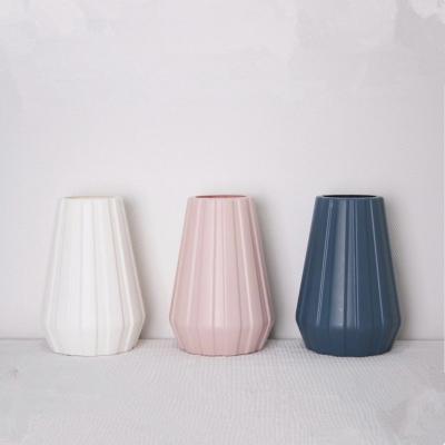 China Nordic Style Modern Embossed Stripe Flower Vases Home Office Bulk Eco-friendly Decoration Wholesale for sale