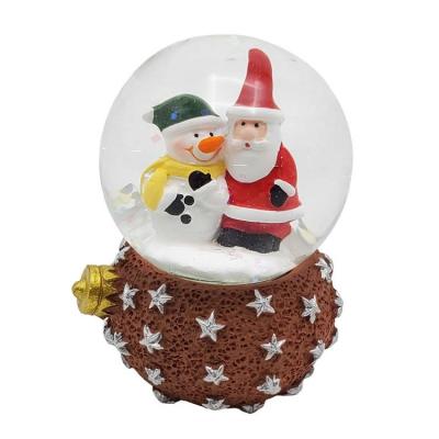 China Wholesale New North America Design Custom Personalized Cute Polyresin Snowglobe Decoration for sale