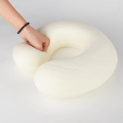 China Memoria espuma U forma almohada de viaje cómodo soporte de cuello suave almohada de viaje ergonómico en venta