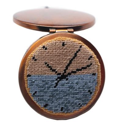 China Personalized Time Clock Needlepoint Hand Mirror Makeup Vanity for sale