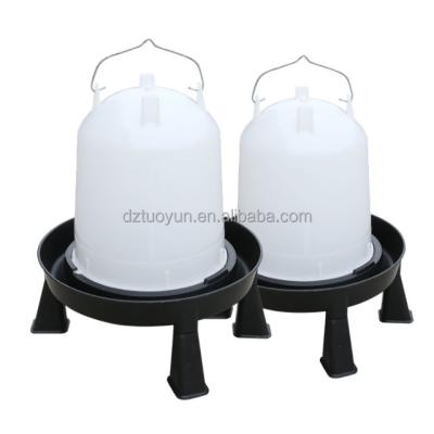 China TUOYUN 11L Poultry Drinker Water Feeders Poultry Chicken Drinker With Legs Drinkers For Chickens for sale