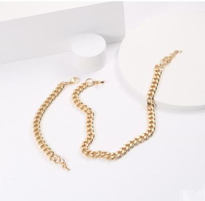 China CLASSIC Stainless Steel Necklace Women Gold Plated Thick Wide Choker Chunky Cuban Link Necklace Jewelry Restriction Chain for sale