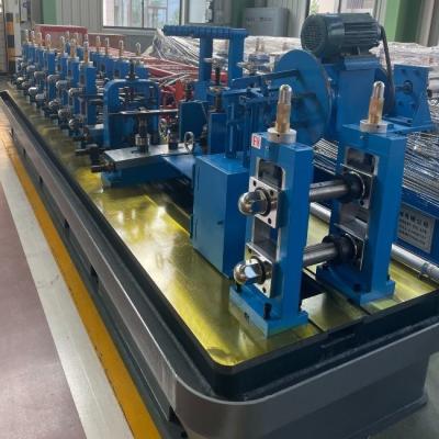 China 20-50 m/min geschweißte Rohrmühle Hochgeschwindigkeitsrollenformmaschine für Rohre mit kleinem Durchmesser zu verkaufen