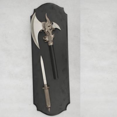 China Wholesale Europe Fantasy Decorative Ax With Hidden Knife 955002 for sale