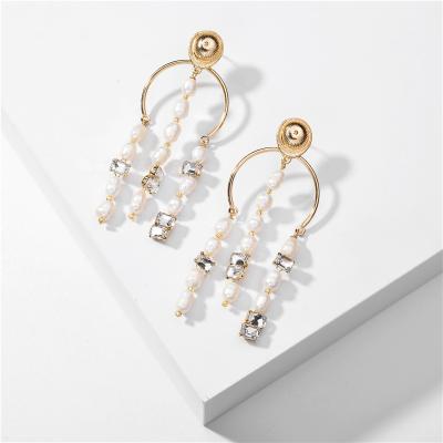 China 2020 TRENDY Fashion Jewelry Horse Shoes Shape Freshwater Pearl Drops Statement Earrings Jewelry For Summer for sale