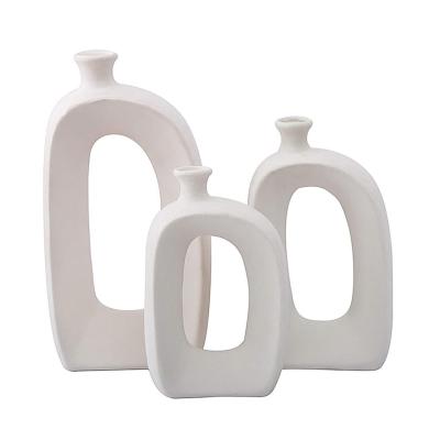 China American style matte morden white ceramic home decoration vase forfamily and wedding for sale