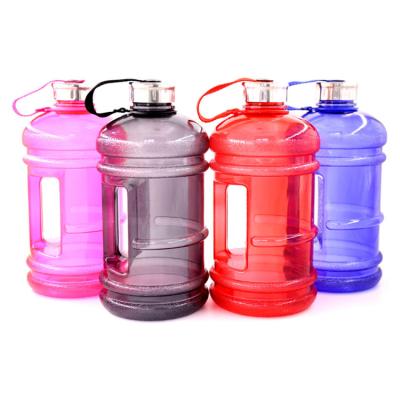 China Stocked Sport Drink Containers Large Capacity 2L Plastic Water Bottle With Lid for sale