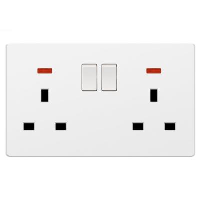 China UK Outlet Dual UK Residential 13A / General Purpose Electrical Outlet for sale