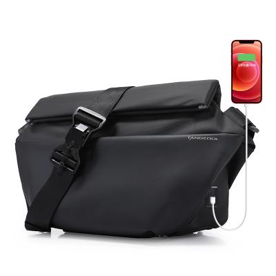 China Waterproof New Arrival High Capacity Wholesaleal Shoulder Bag For Men Waterproof Outdoor Sports Men's Chest Bags With USB Charting Port for sale