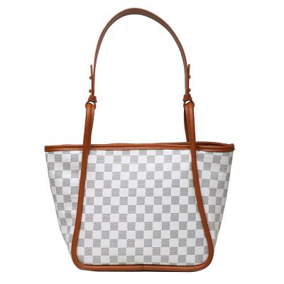 China New fashion luxury large capacity portable bag women's single splicing one-shoulder tote bag polyester new portable for sale