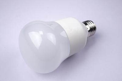 Chine Moustique de lampe de tueur de moustique d'E27 LED tuant l'ampoule 50Hz - 60Hz à vendre