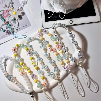 China New Women's Bow Bear Phone Strap Pendant Bracelet Beaded Short Chain Mobile Phone Accessories For All Phone Types for sale