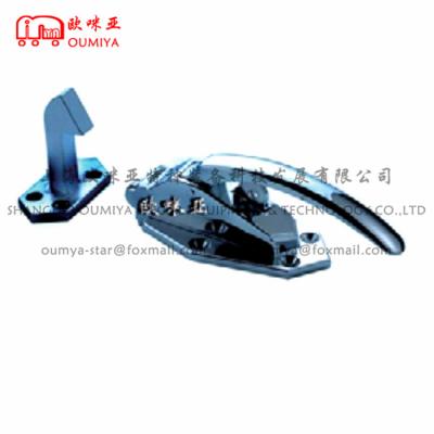 China Zinc-Aluminum Alloy 108142AZ Refrigerator Latch Refrigeration Hardware High Strength 4-1 Door Mount Latch for sale