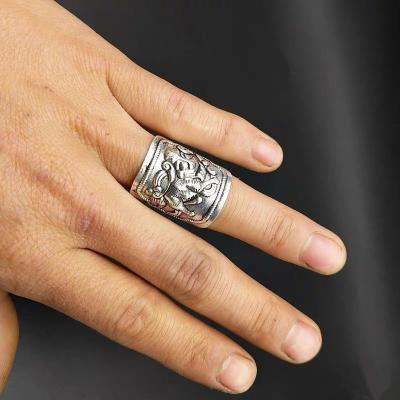 China Vintage Roman Fashion Made Old Rings Miao Ethnic Rings Copper Plated Jewelry Gift Ethnic Silver Rings for sale