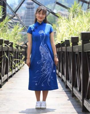 China Sustainable Hmong Clothing Miao Pure Handmade Plant Batik Cloth Handwork Clothing Women Clothing for sale