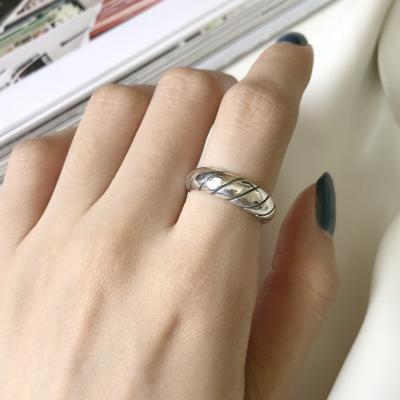 China S925 Thailand Sterling Silver Rings Low Price Retro Simple Opening Crescent Long Color Retaining RingJewelry For Ladies for sale