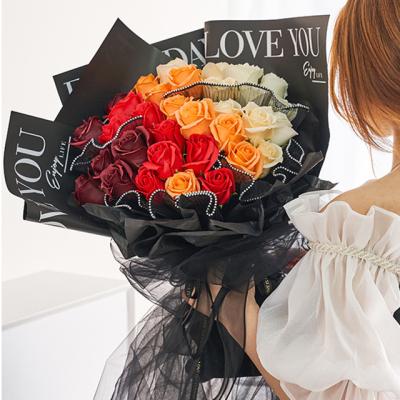 China Ammy Gift 33 Personal Creative Soap Flowers Red Gradient Bouquet For Birthday Valentine's Day Gift Handbag Gift Box for sale