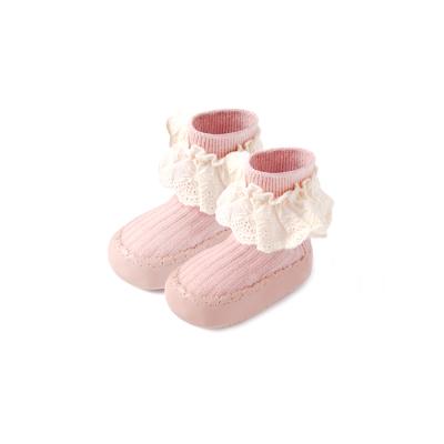 China Factory Customized Wholesale Fast Shipping Anti Bacterial Baby Prewalker Anti Skid Shoes Cute Lace Baby Socks for sale