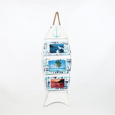 China Hyking Transitional Collage Picture Frame Marine Coast Fish Frame Vintage White&Blue Hanging Rustic Picture Frame Room Accessories for sale