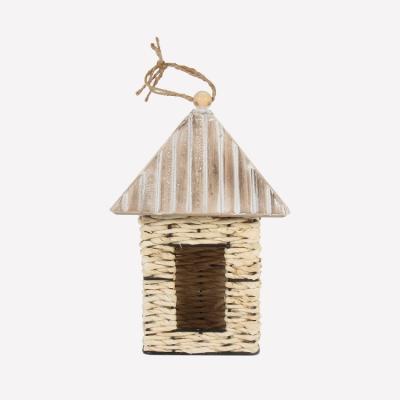 China Sustainable New Design Special Wood And Rattan Material Garden Use Bird Windproof House for sale