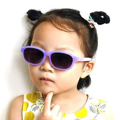 China DOISYER 2021 fashion new children's sunglasses silicone kids sunglasses boys girls folded glasses frames fashion sunglass for sale