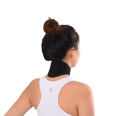 China Safe Competitive Price High Quality Self-Heating Neck Support for sale