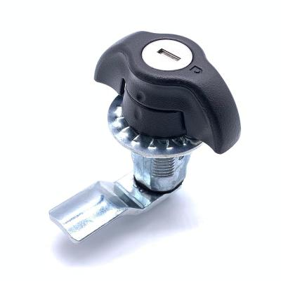 China Industrial Cabinet Wing Knob Key Locking Compression Latch for sale