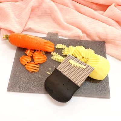 China Kitchen Viable Handheld Fold Cutting 430SS Chips Cutter Tools Wavy Vegetable Potato Slicer French Fries Knife for sale