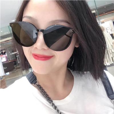 China 2022 Korean Style Fashionable Small Frame Polarized Sunglasses Central Institute of Statistics Book Sunshade Polarized Red Sunglasses Round Small Sunglasses for sale