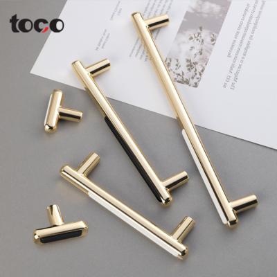 China Toco Zamak Wooden Kitchen Cabinet Brass Wardrobe Longs Vintage Dresser Ushaped Drawer T Bar Shape Type Pull Handle Te koop