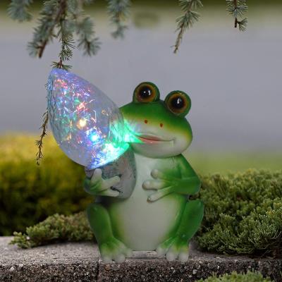 China Outdoor Solar Statue Figurine Solar Garden Frog Light Bulb Decoration Lights Waterproof Garden Solar Decor for sale