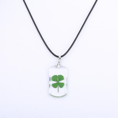 China Trendy Lady's Lucky Real Green Four Leaf Clover Pendant Necklace for sale