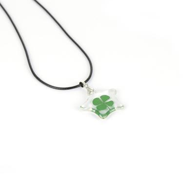 China Fashionable Lucky Pendant Clear Resin Trefoil Necklace Star String Pendant Necklace for sale