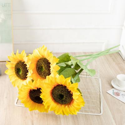 China Manufacturer Wholesale 3 Heads Natural Sunflower Bouquet Touch FL5202 Artificial Flower For Home Decor Sun Flower for sale