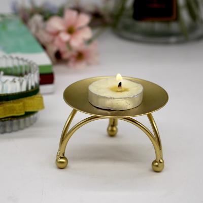 China Simple And Modern Creativity Round Metal Geometry Decorative Table Ornaments Three-Dimensional Wrought Iron Candlestick for sale