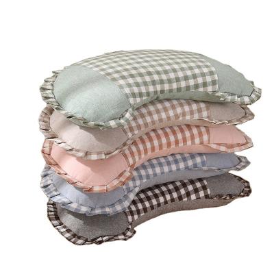 China Nondisposable Washed Nondisposable Color-blocking Single Color-blocking Household Cotton Plaid Half Moon Pillow Buckwheat Sleep Pillow Filled Pillow Husk for sale