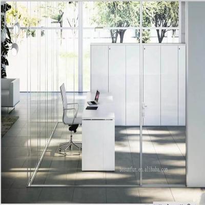 China Modern Frameless Clear Transparent Glass Partition Wall Vertical Full View Interior Glass Wall for sale