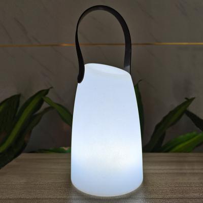 China Kunststofftragbare LED-Lampe drahtlose Fernbedienung für den Garten zu verkaufen