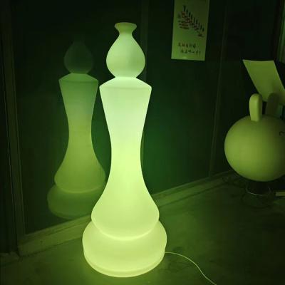 中国 Rechargeable Plastic Led Chess Shaped Garden Lights AC 85-265V 販売のため