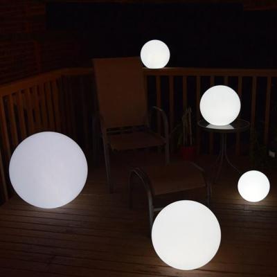 China Glow Floating Pool Ball Night Lights Lamp for Swimming Pool Beach Garden Party Decor for sale