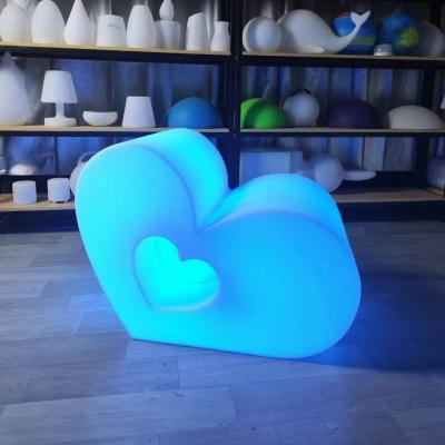 中国 Creative Colorful Led Glowing Heart Stools Heart Chair For Event 販売のため