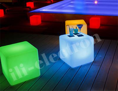 China Solid LED Glow Cubes / Glowing Cube Stools Side Table / Illuminated Glow Accent Piece for sale