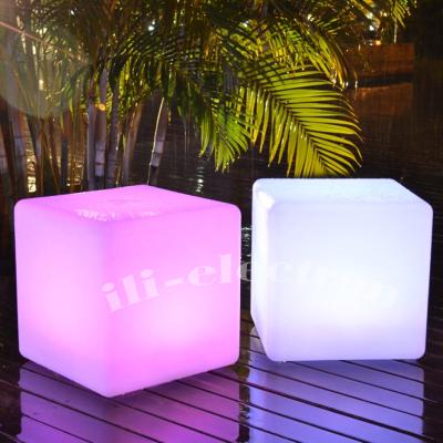 China LED rechargeable Plastic furniture outdoor furniture LED cube lighting à venda