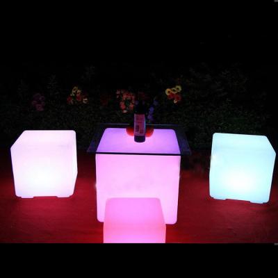 China color changing plastic illuminated cube lights Te koop