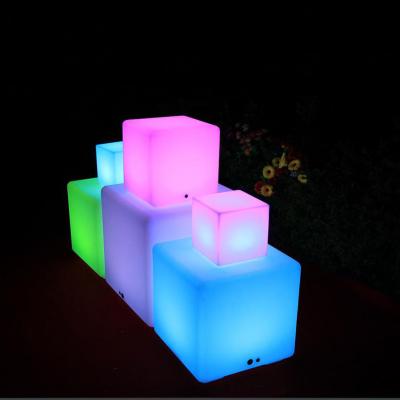 China 350LM Rechargeable Outdoor LED Cube Light LED Cube Stool For Events zu verkaufen