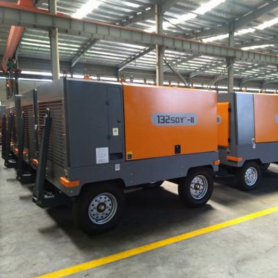 China Lubricated industrial portable diesel hot air machine screw air compressor with inverter for sale for sale