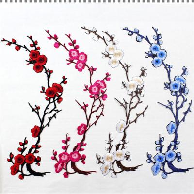 China Viable Custom Design Flower Embroidery Applique Cutting Machine Patch for sale