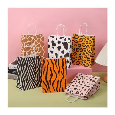 China 22*15*8.5CM Leopard Print Festival Decoration Jungle Forest Printing Party Supplies Animal Kids Food Bag Candy Bag Paper Packaging Bag for sale